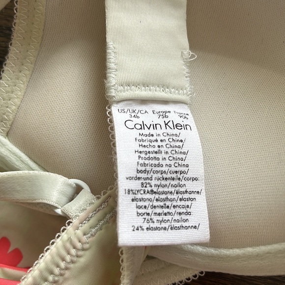 Calvin Klein push up bra - Picture 4 of 4